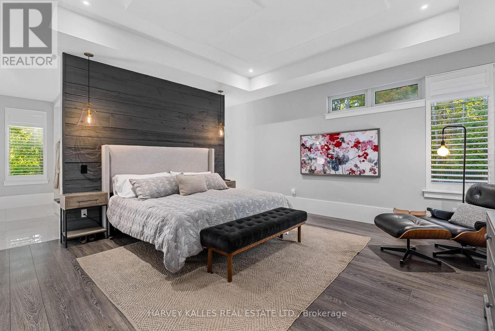 42 WINDFIELD DRIVE W