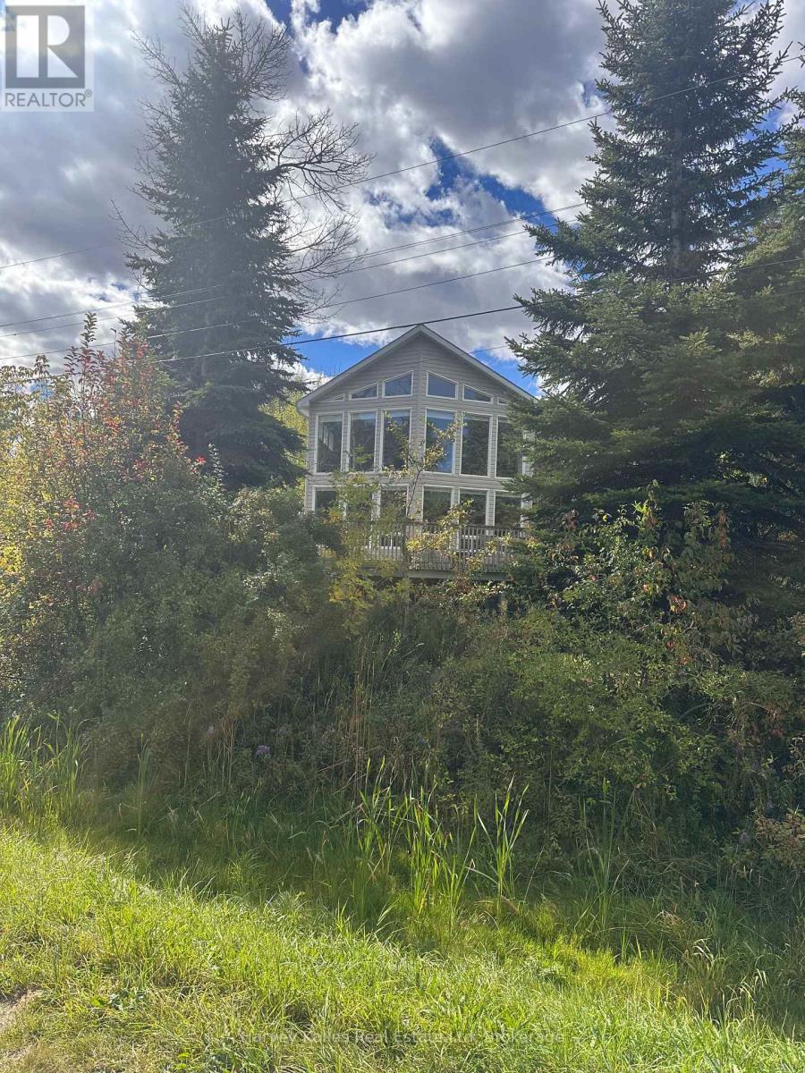 61 CONSTANCE BLVD. BOULEVARD N