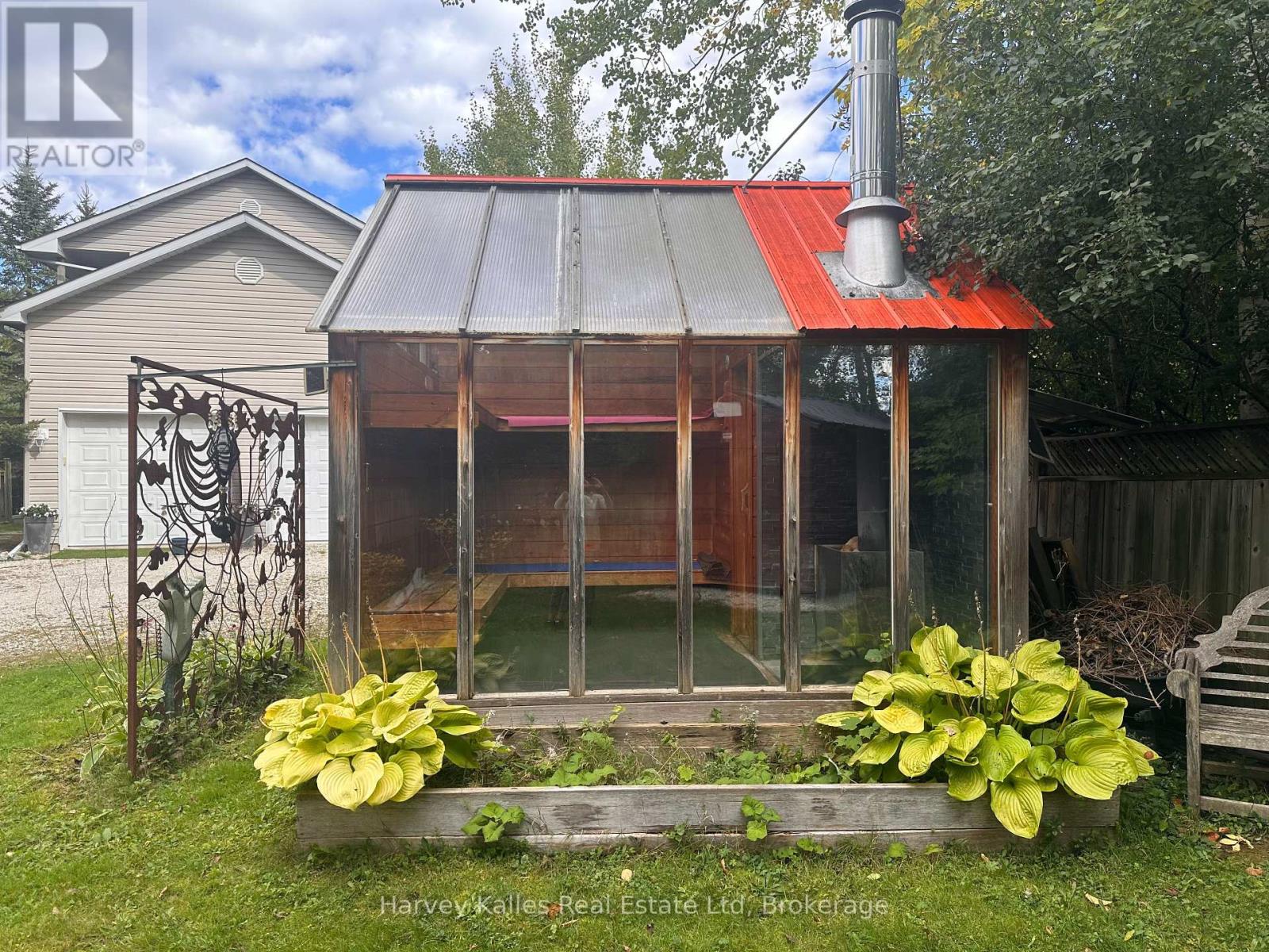 61 CONSTANCE BLVD. BOULEVARD N
