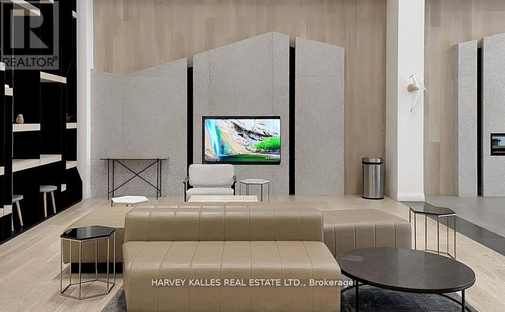 4 - 60 GEORGE BUTCHART DRIVE