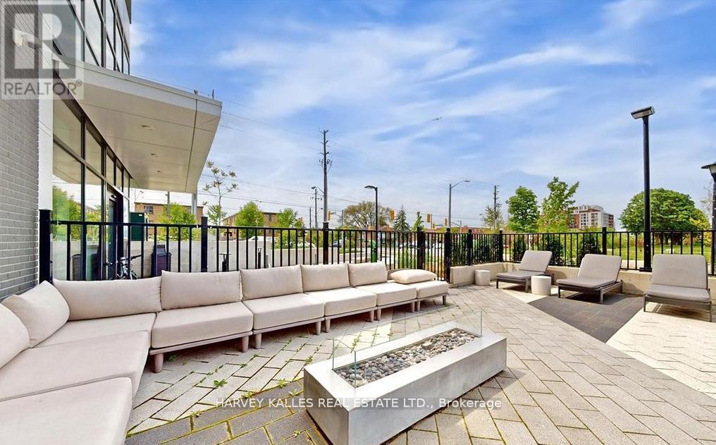 4 - 60 GEORGE BUTCHART DRIVE