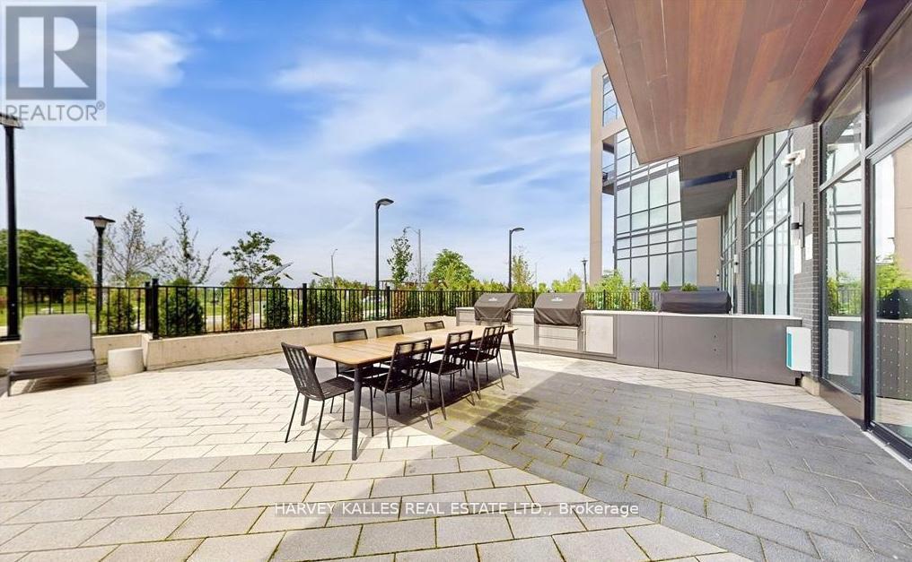 4 - 60 GEORGE BUTCHART DRIVE