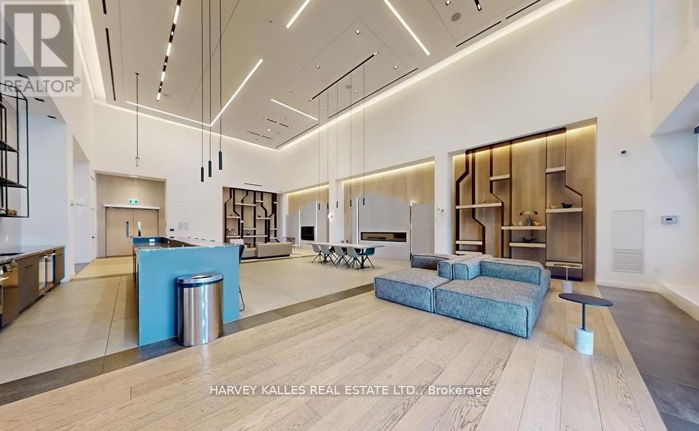 4 - 60 GEORGE BUTCHART DRIVE