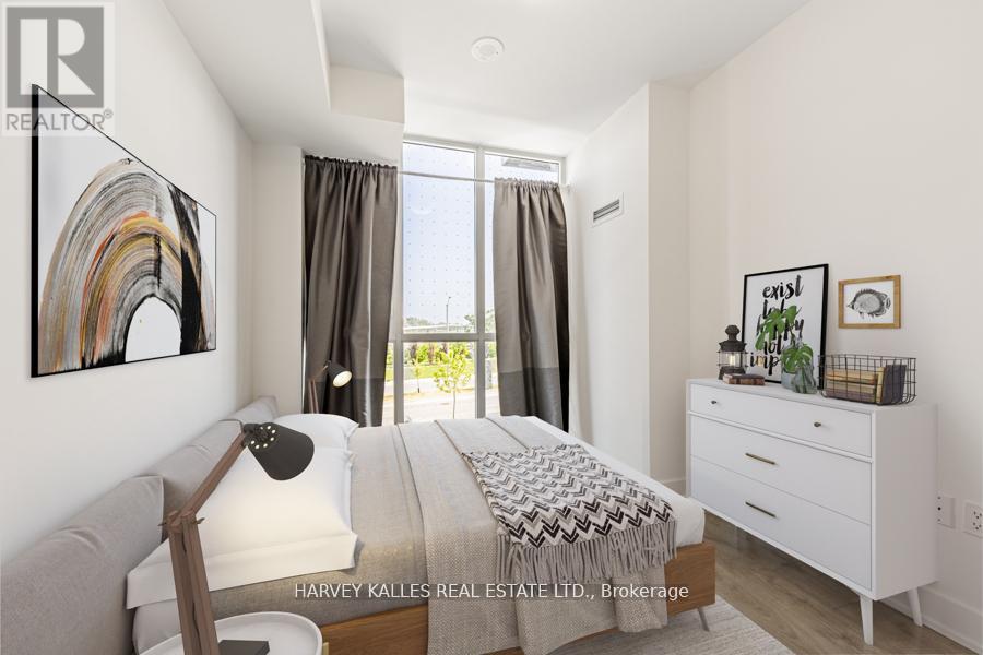 4 - 60 GEORGE BUTCHART DRIVE