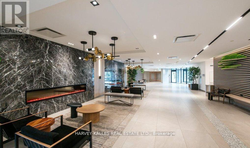 4 - 60 GEORGE BUTCHART DRIVE