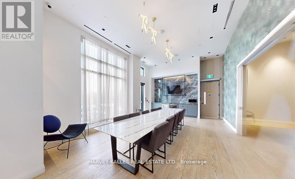 4 - 60 GEORGE BUTCHART DRIVE