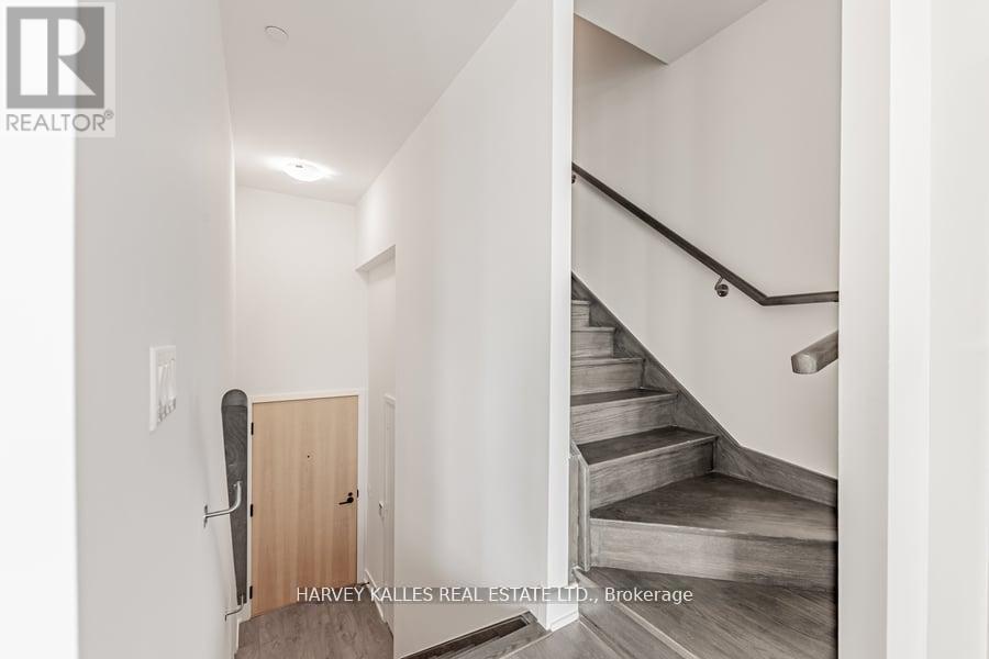 4 - 60 GEORGE BUTCHART DRIVE