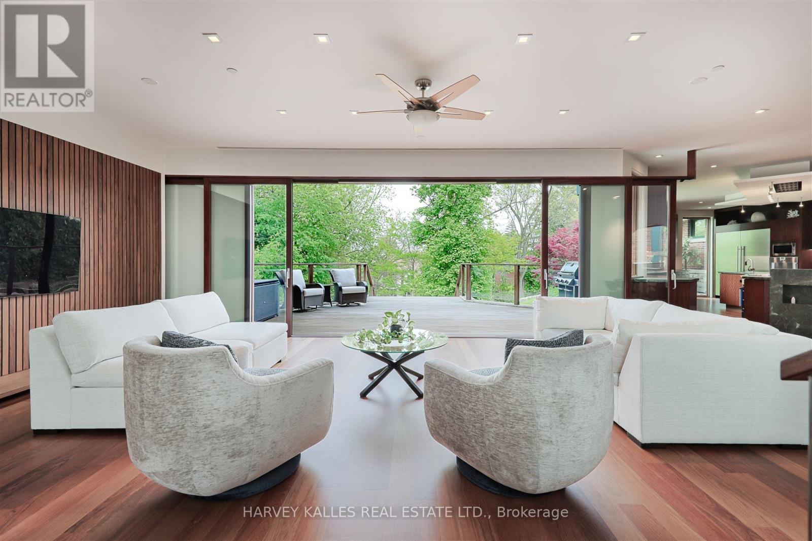 89 KINGSWAY CRESCENT