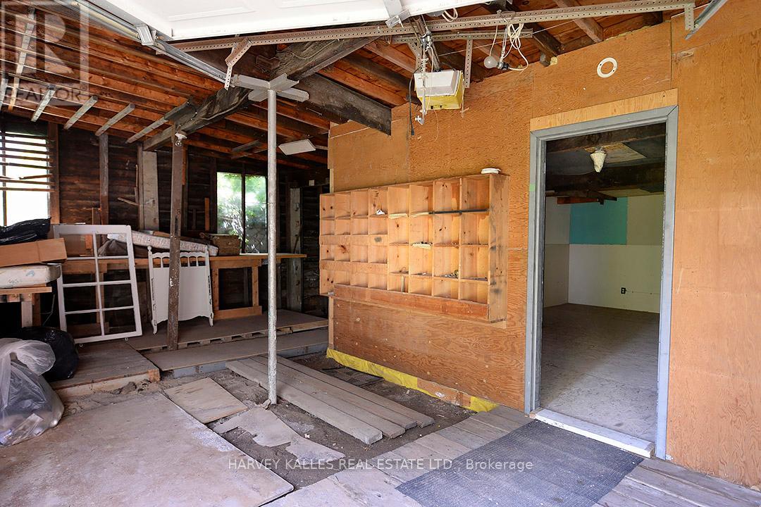 REAR - 792 OSSINGTON AVENUE