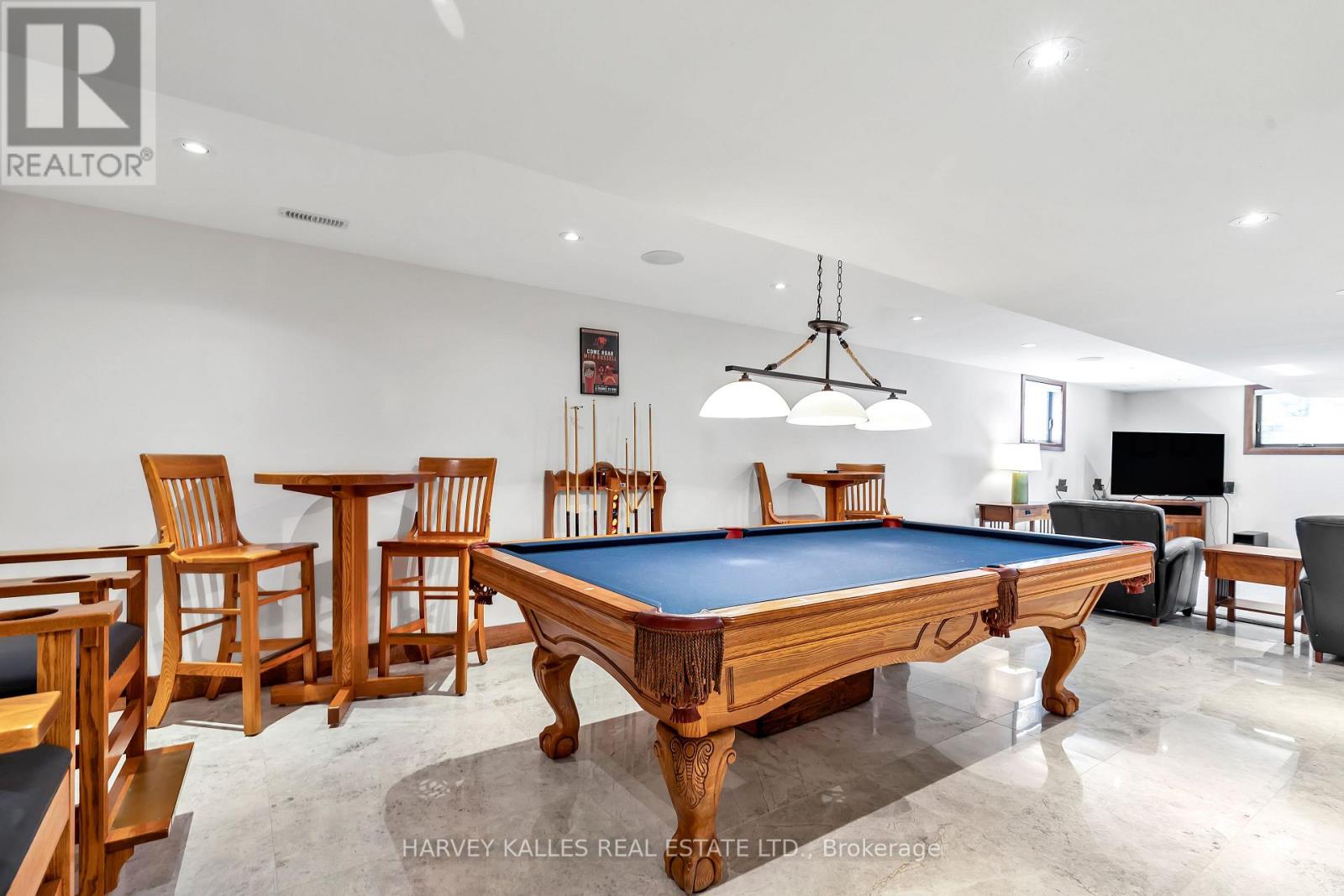 90 OAKLANDS PARK COURT