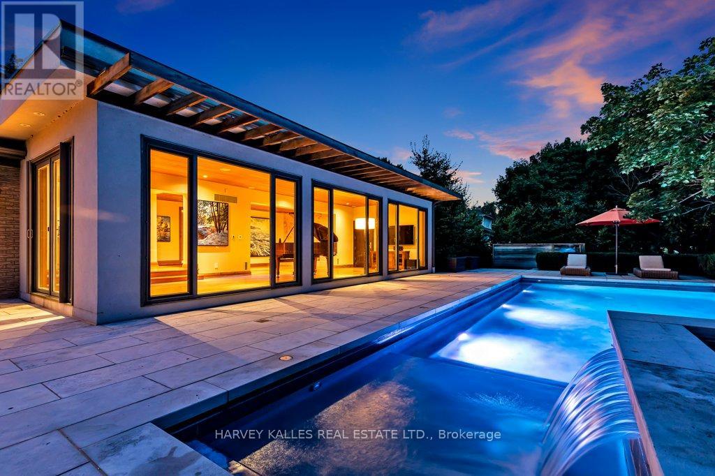 90 OAKLANDS PARK COURT