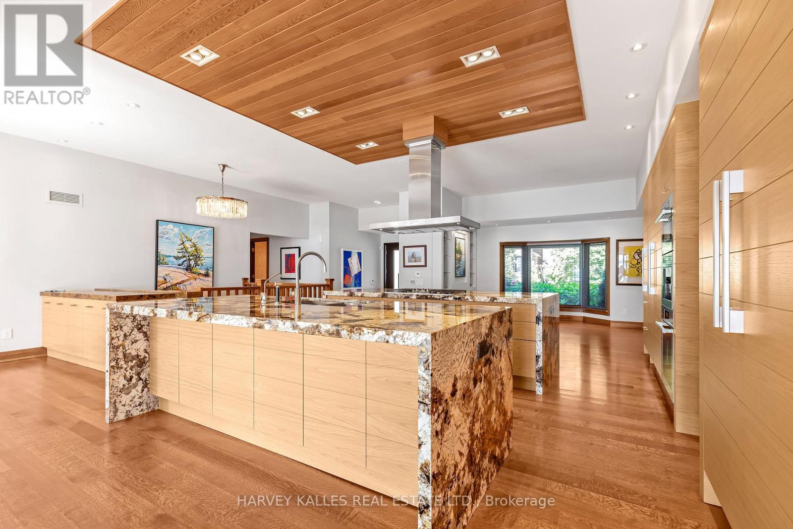 90 OAKLANDS PARK COURT