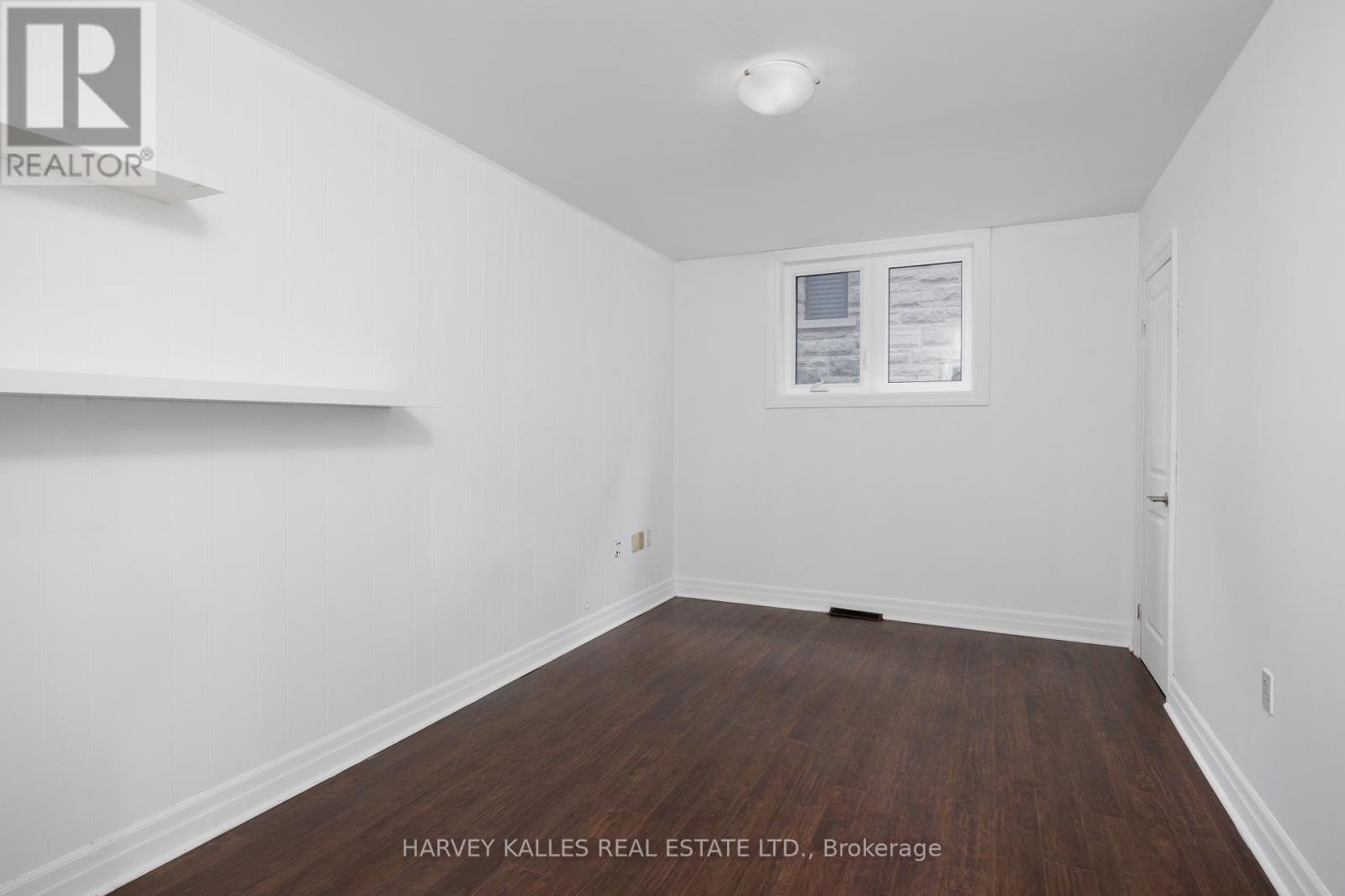 19 BLAIR ATHOL CRESCENT