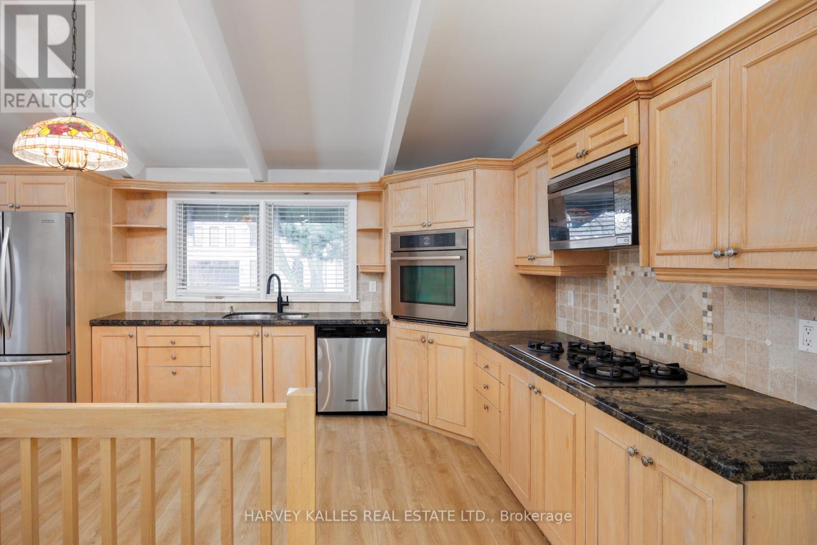 19 BLAIR ATHOL CRESCENT