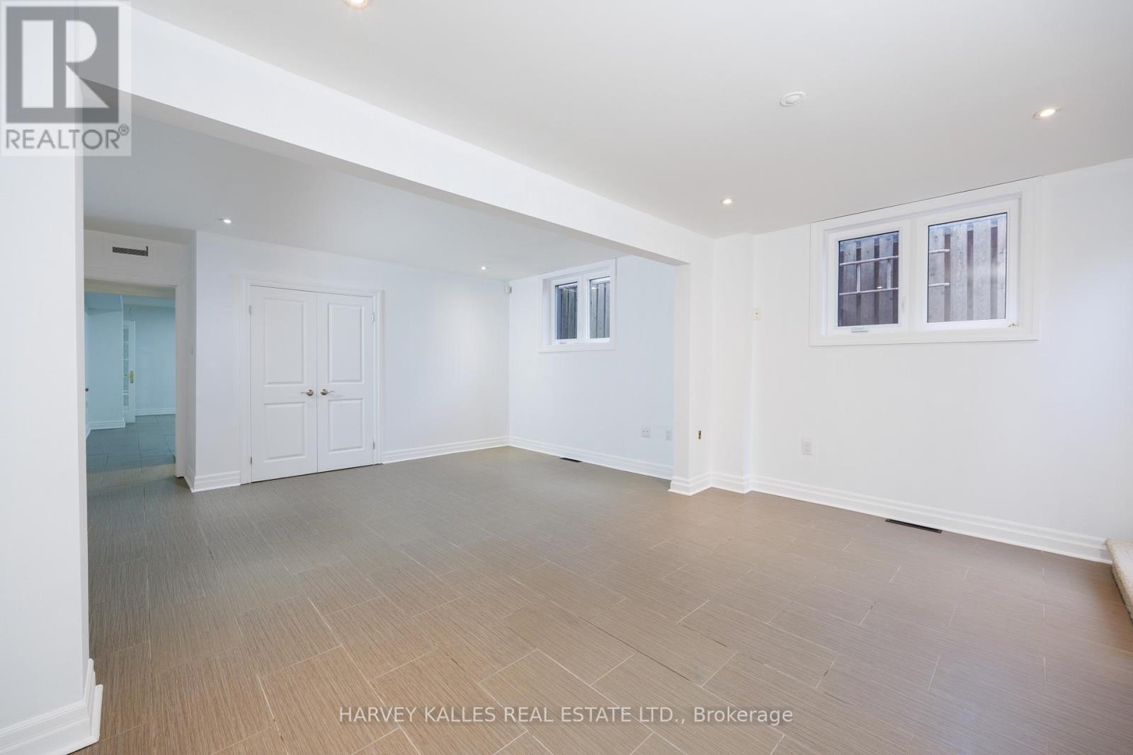 19 BLAIR ATHOL CRESCENT