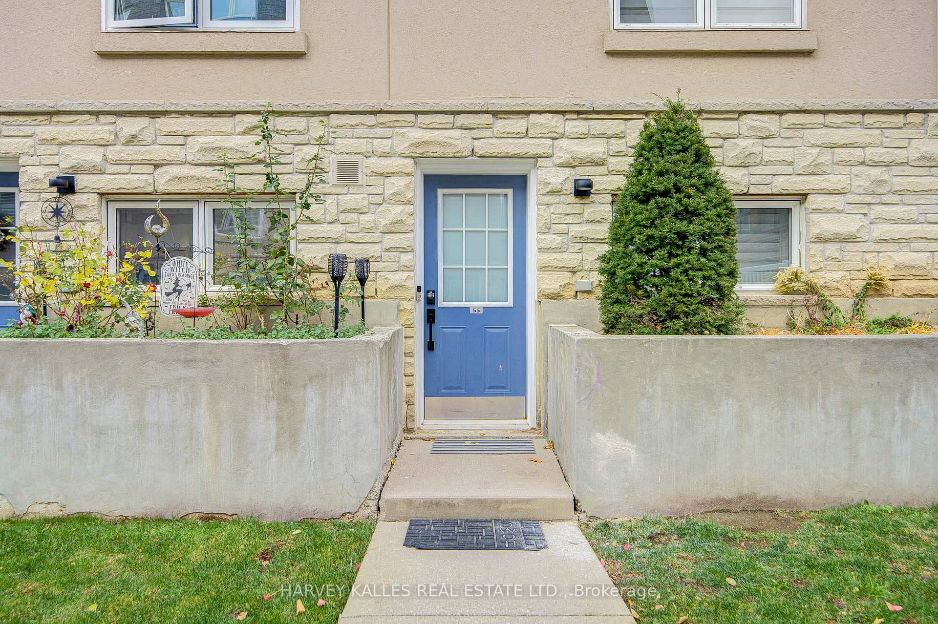 51 Foundry Avenue 55