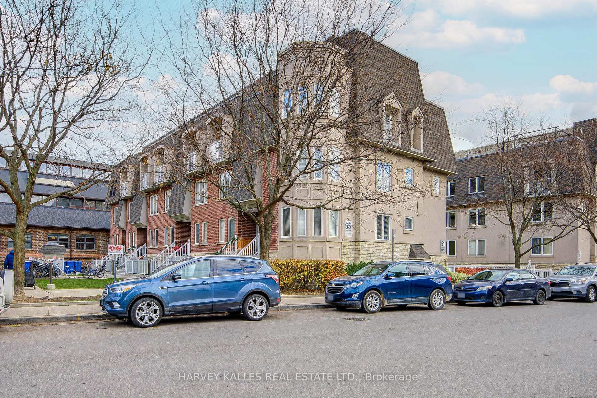 51 Foundry Avenue 55