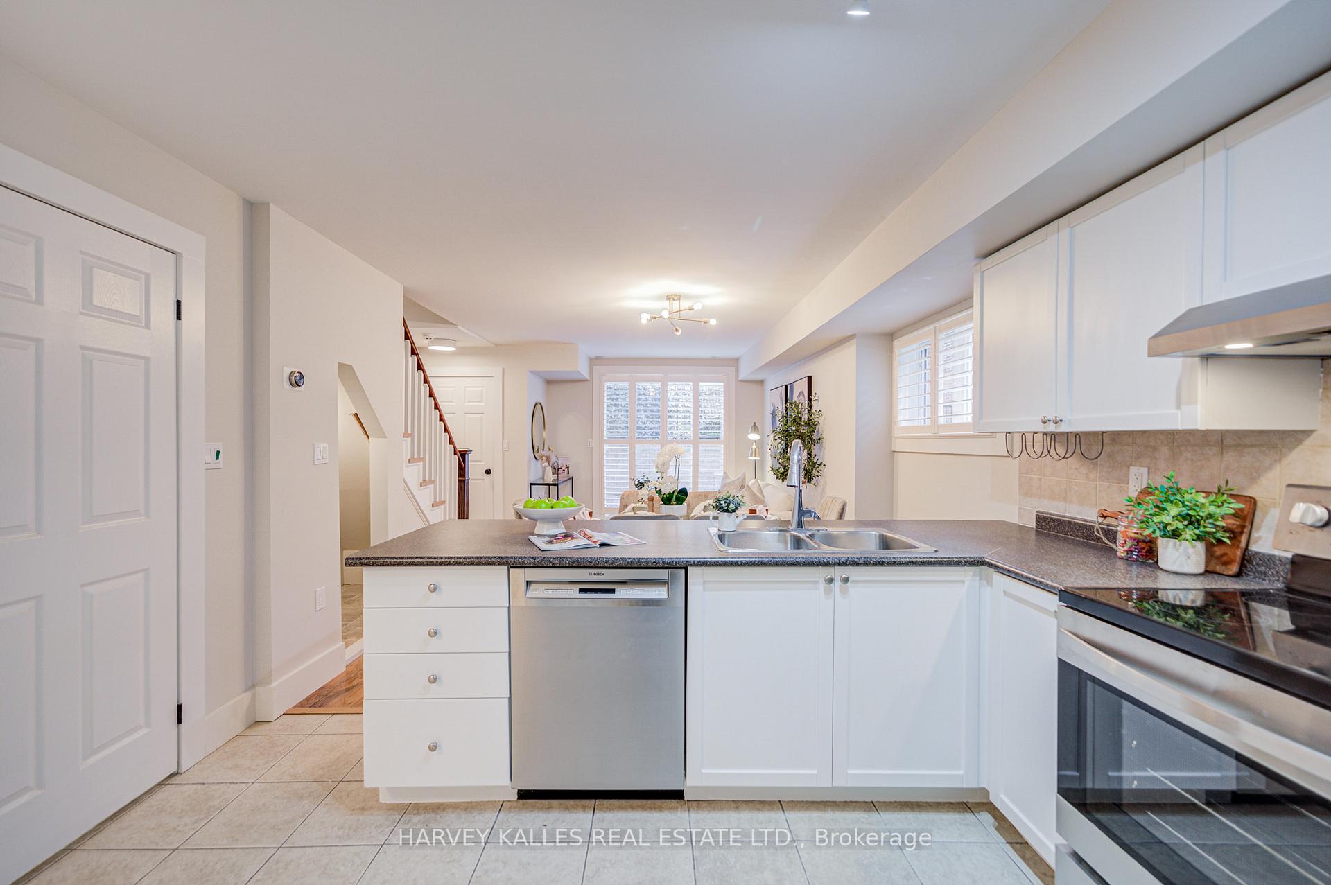 51 Foundry Avenue 55