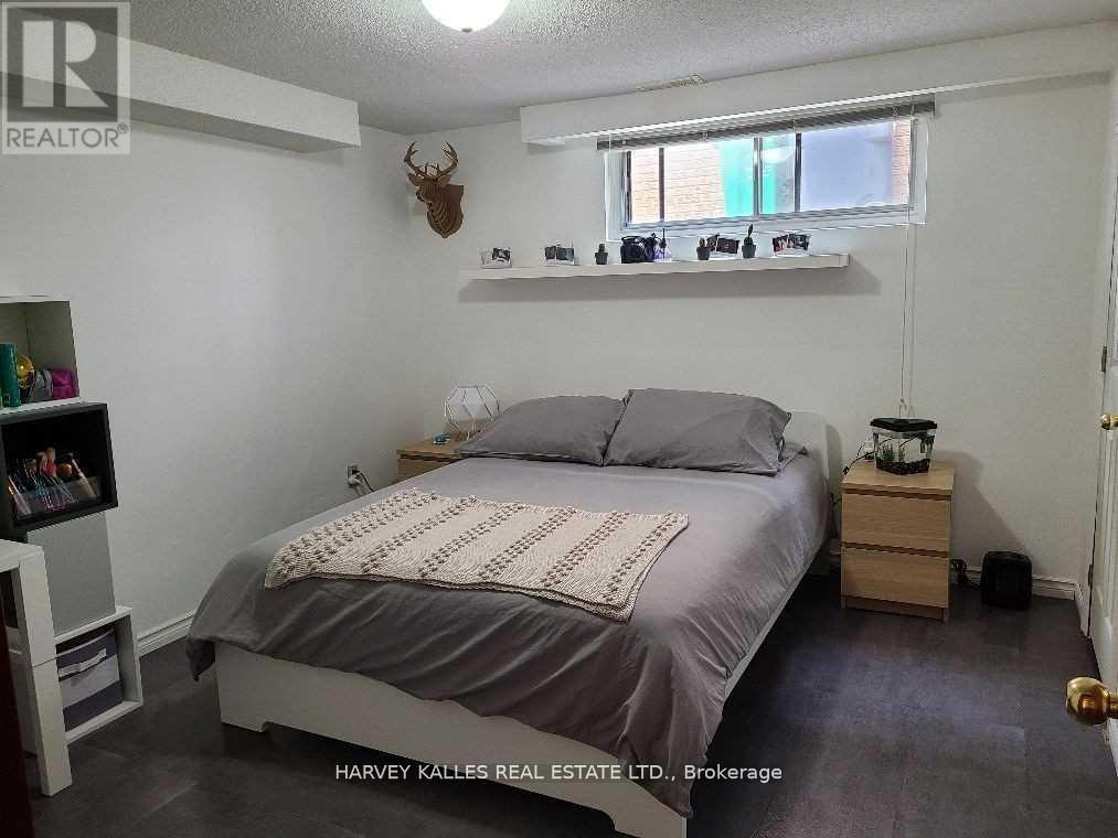 LOWER - 2379 HENSALL STREET