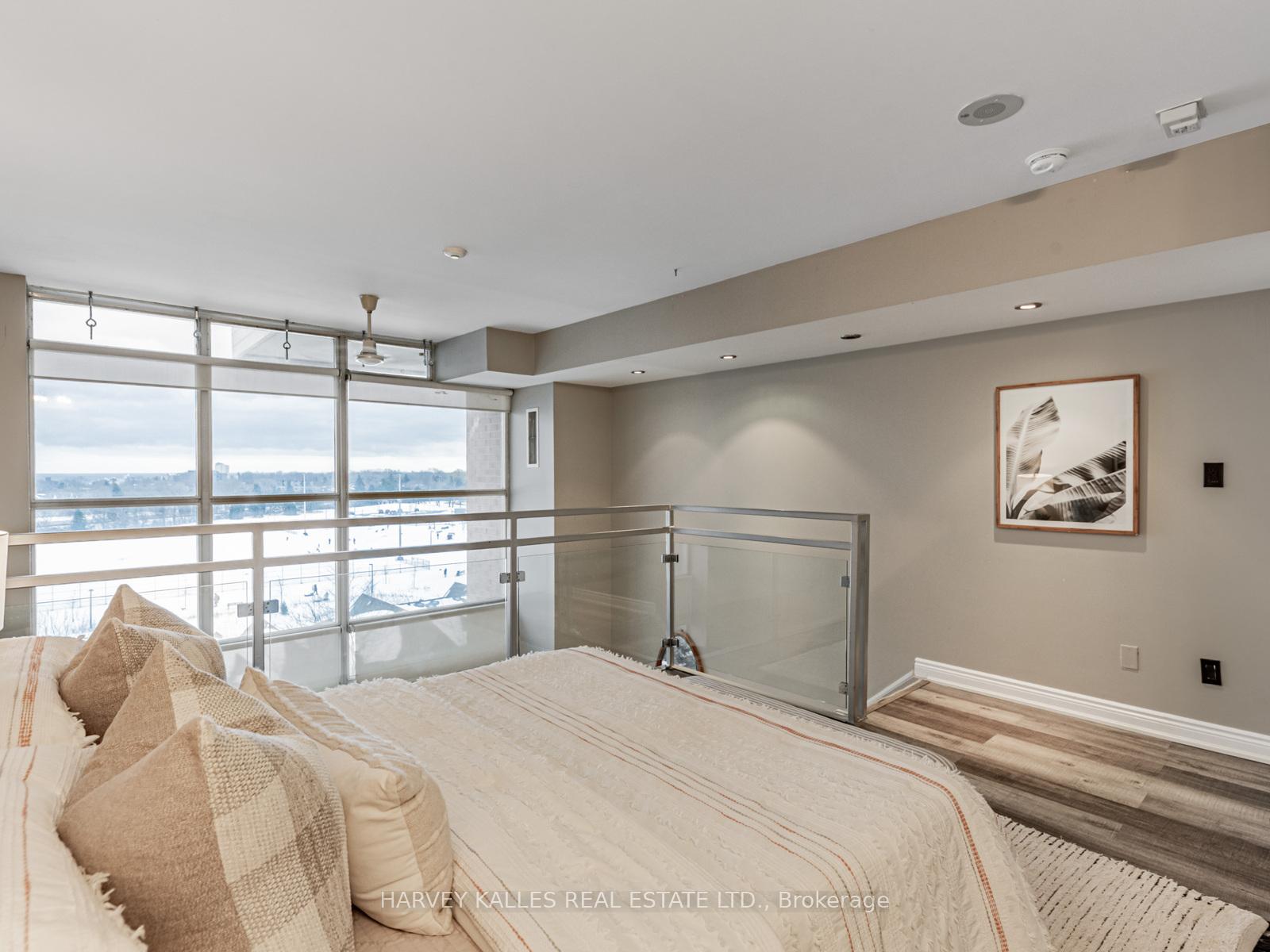 200 Manitoba Street 406