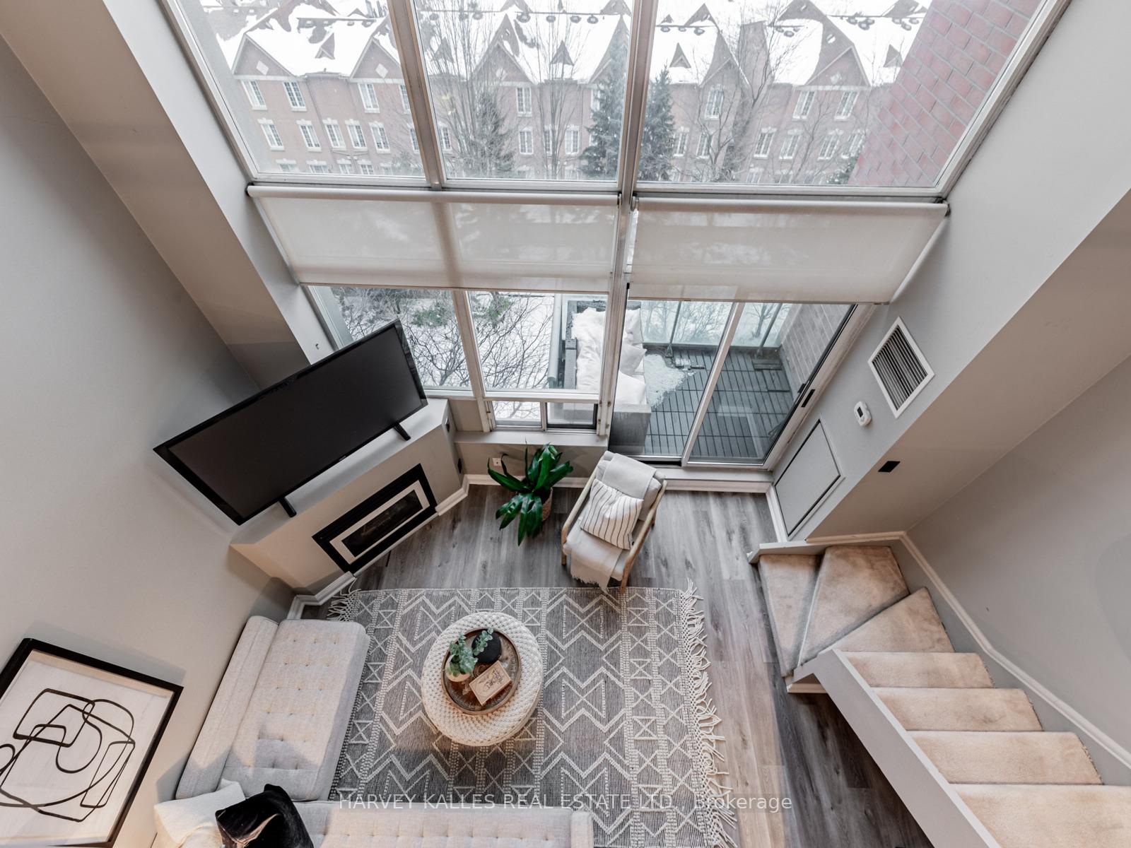 200 Manitoba Street 406