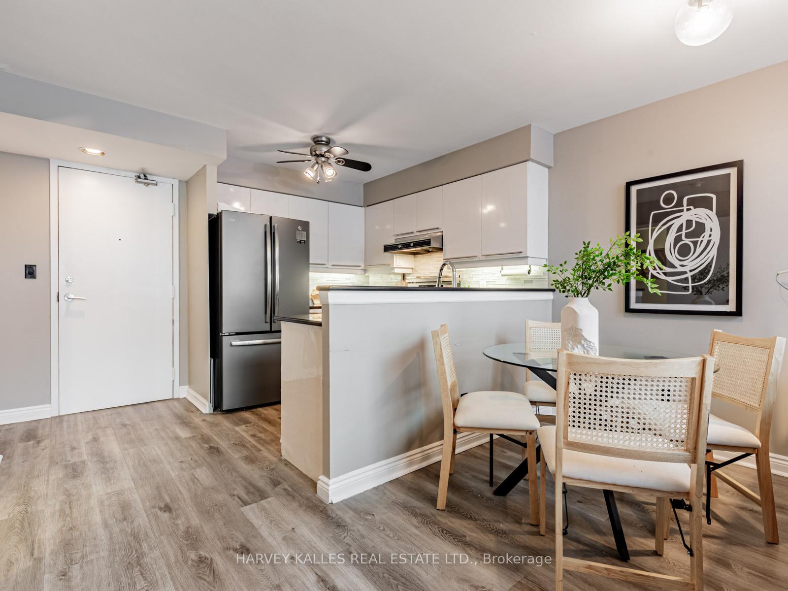 200 Manitoba Street 406