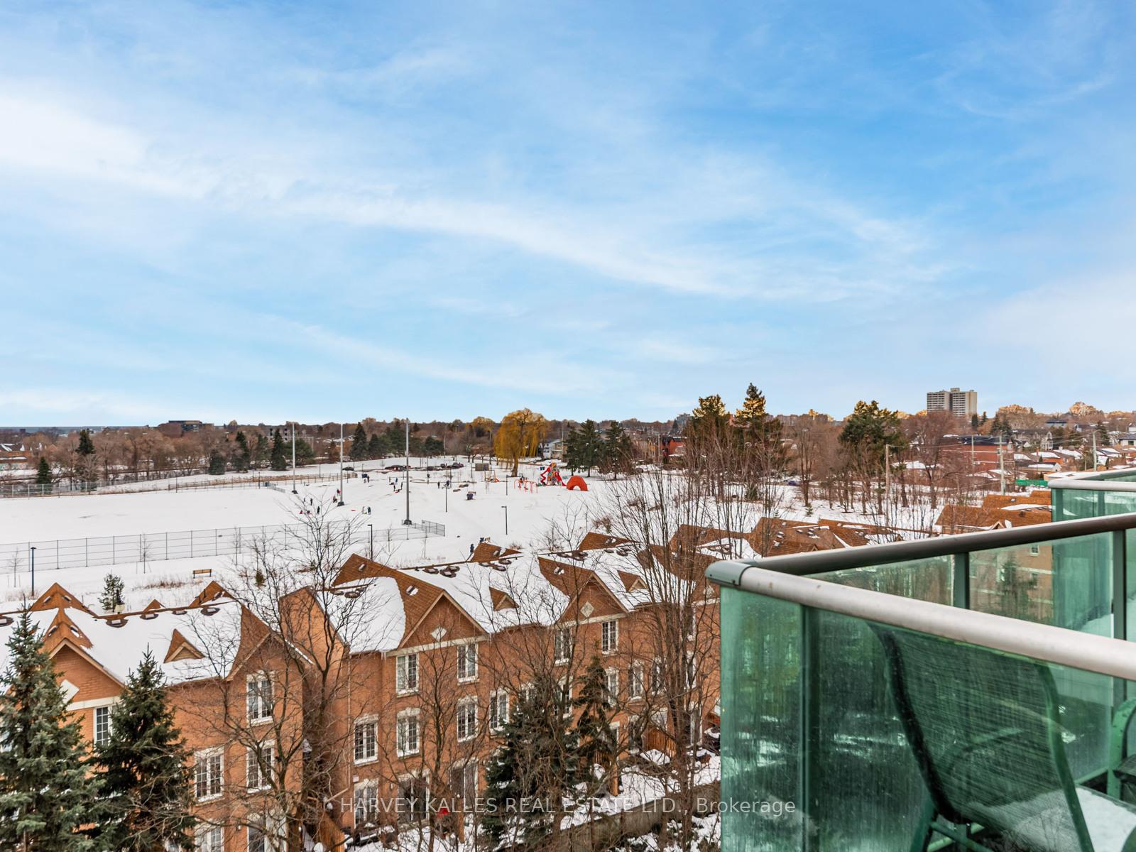 200 Manitoba Street 406