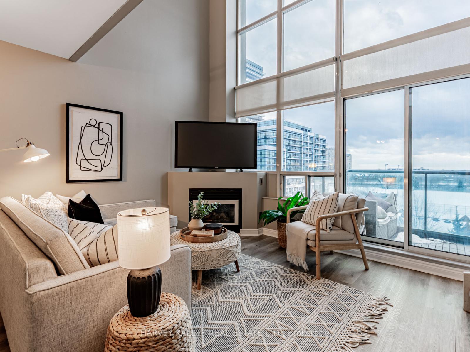 200 Manitoba Street 406