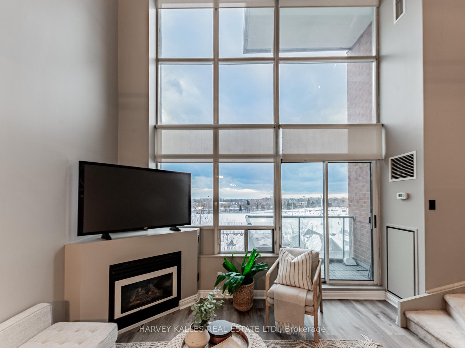 200 Manitoba Street 406