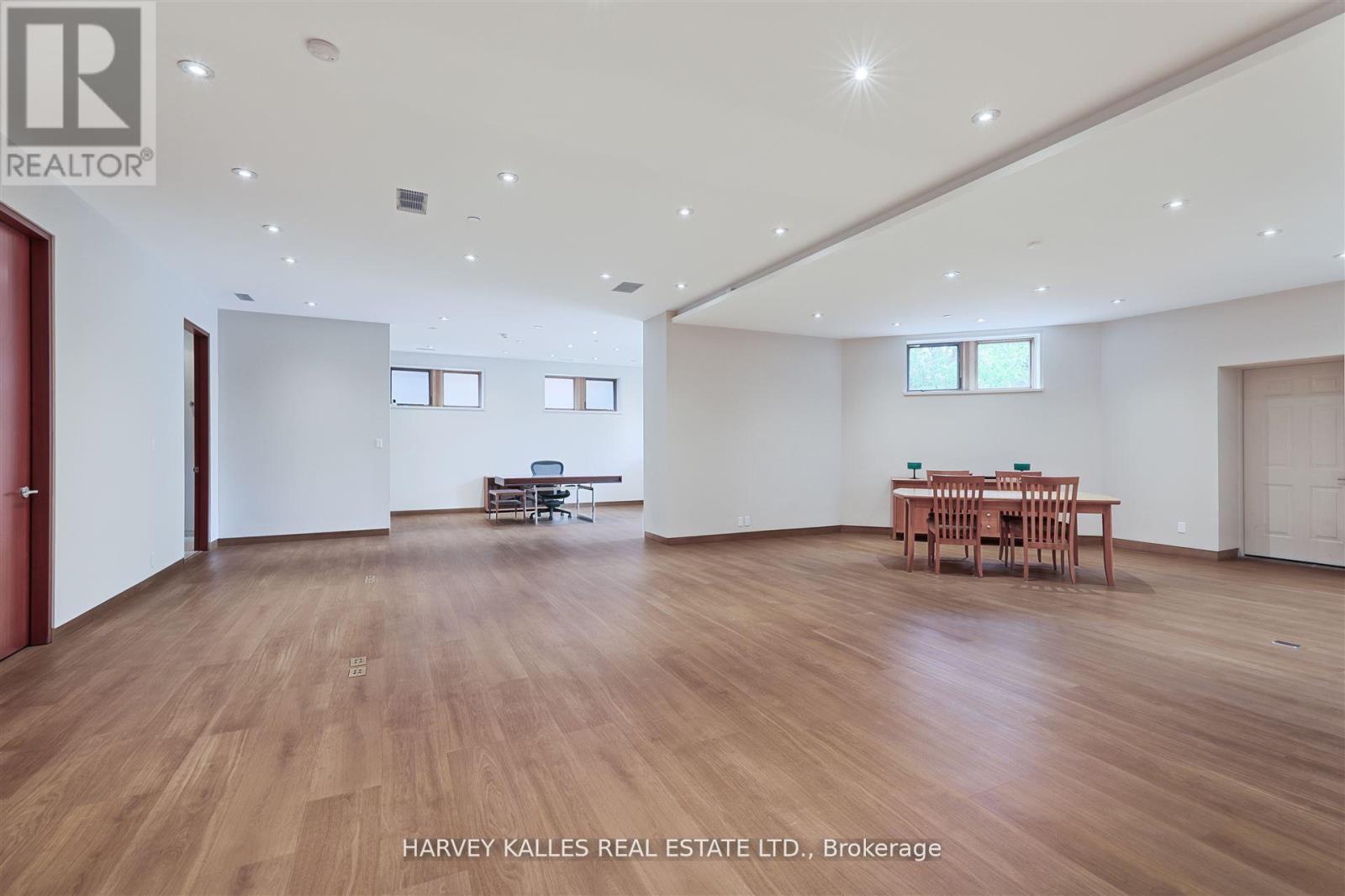 89 KINGSWAY CRESCENT