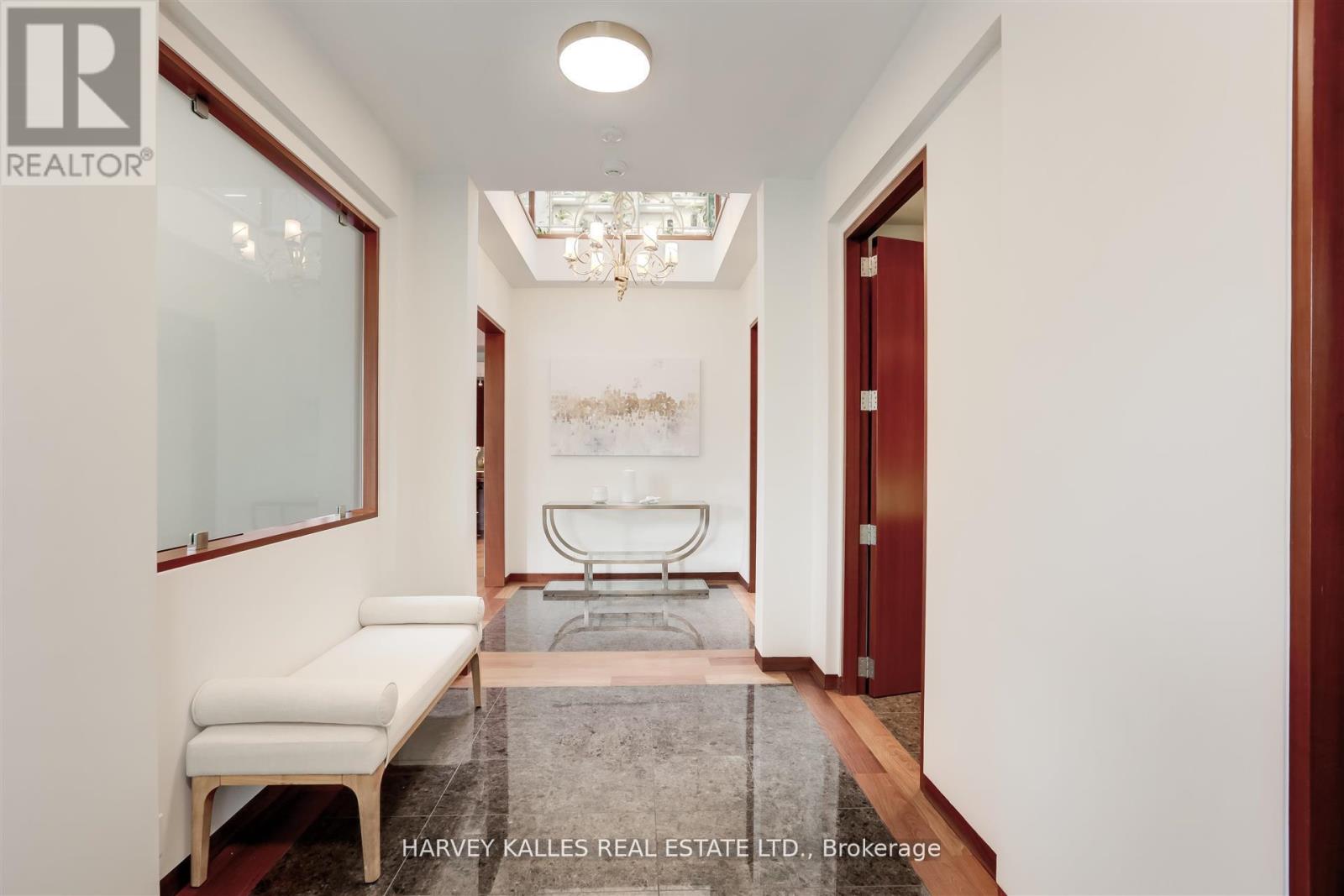 89 KINGSWAY CRESCENT