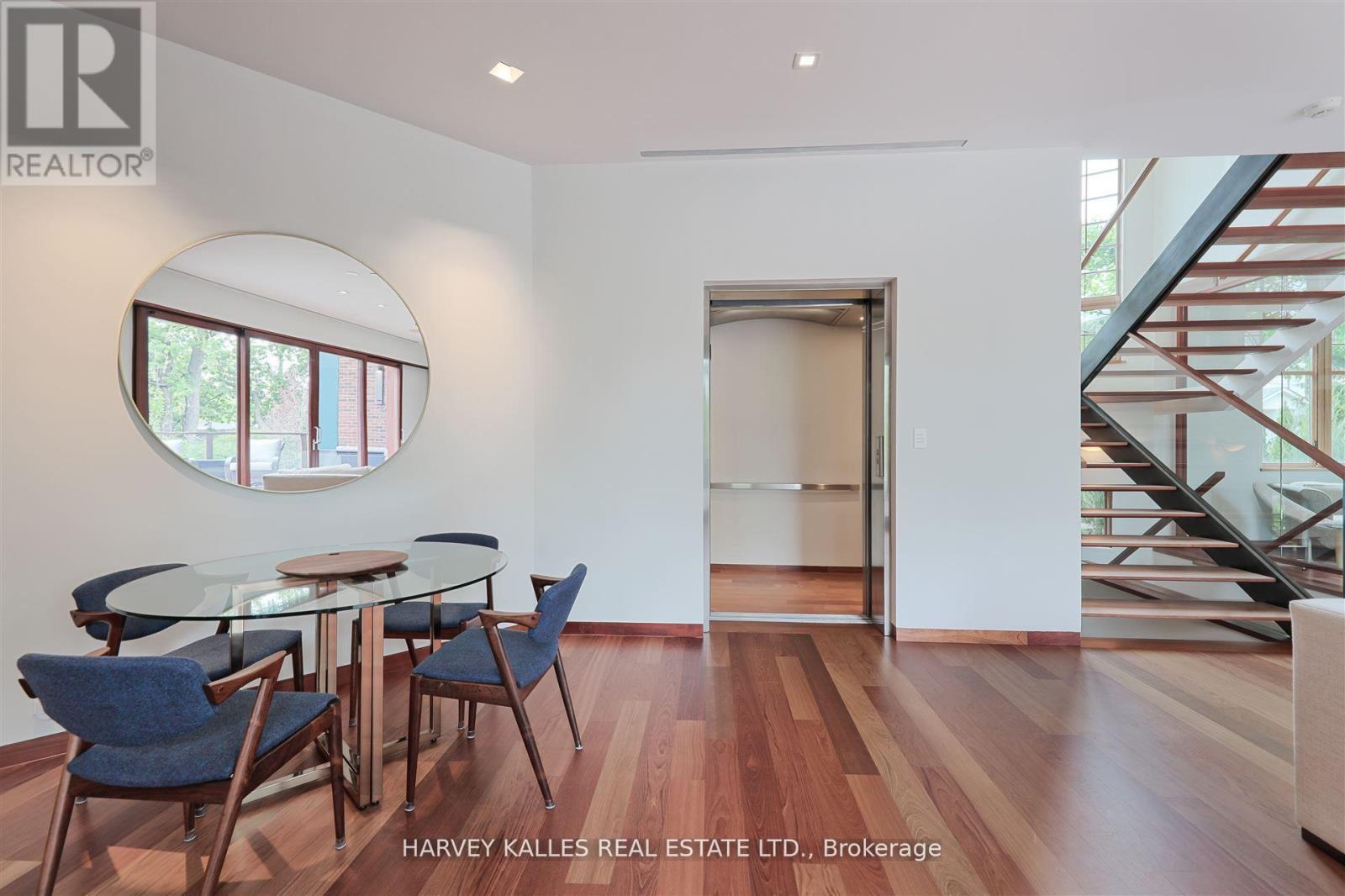 89 KINGSWAY CRESCENT