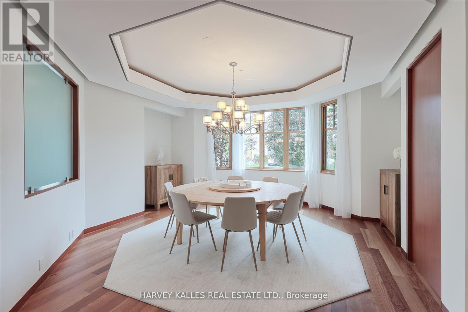 89 KINGSWAY CRESCENT