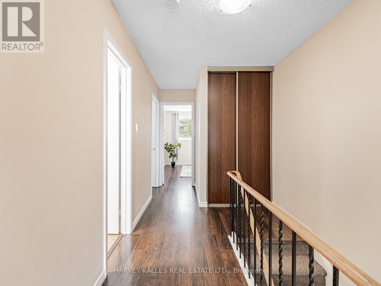 63 - 3025 CEDARGLEN GATE