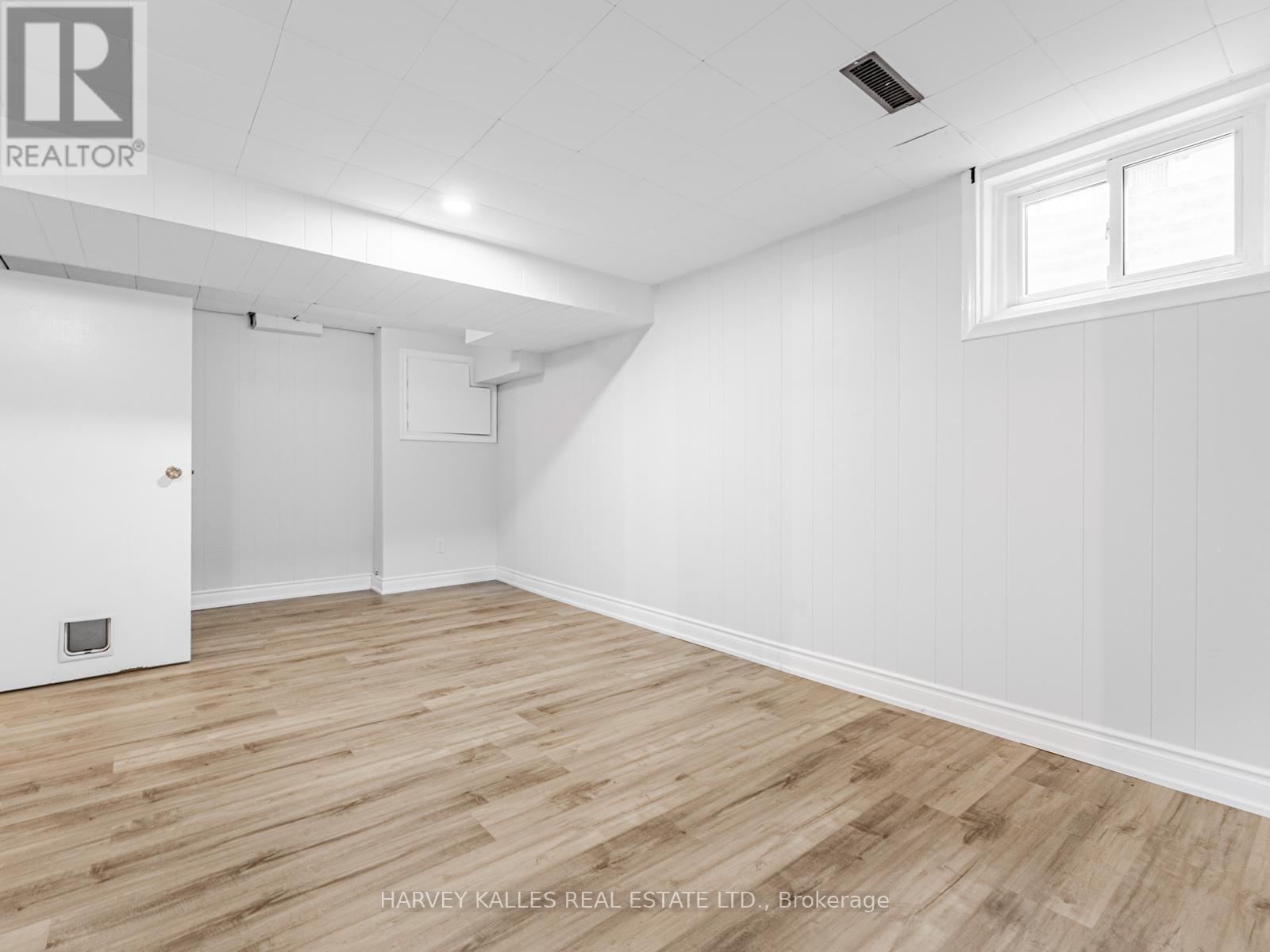 63 - 3025 CEDARGLEN GATE