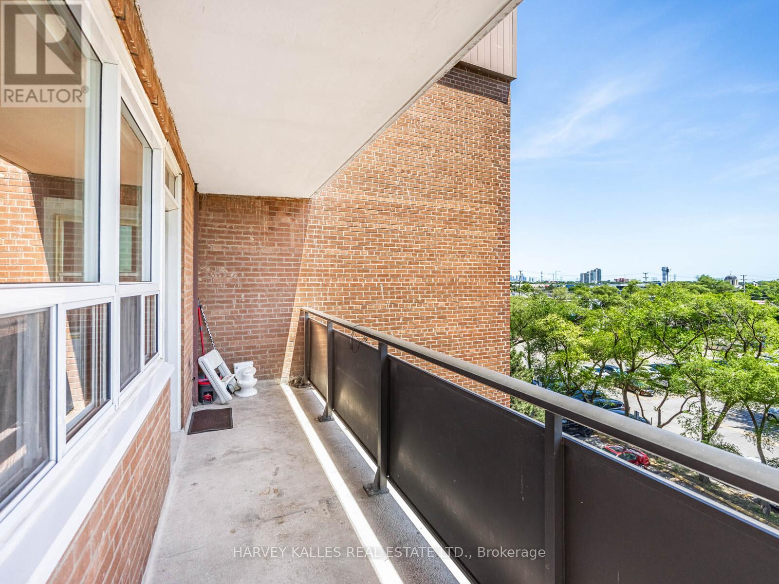 505 - 3065 QUEEN FREDERICA DRIVE