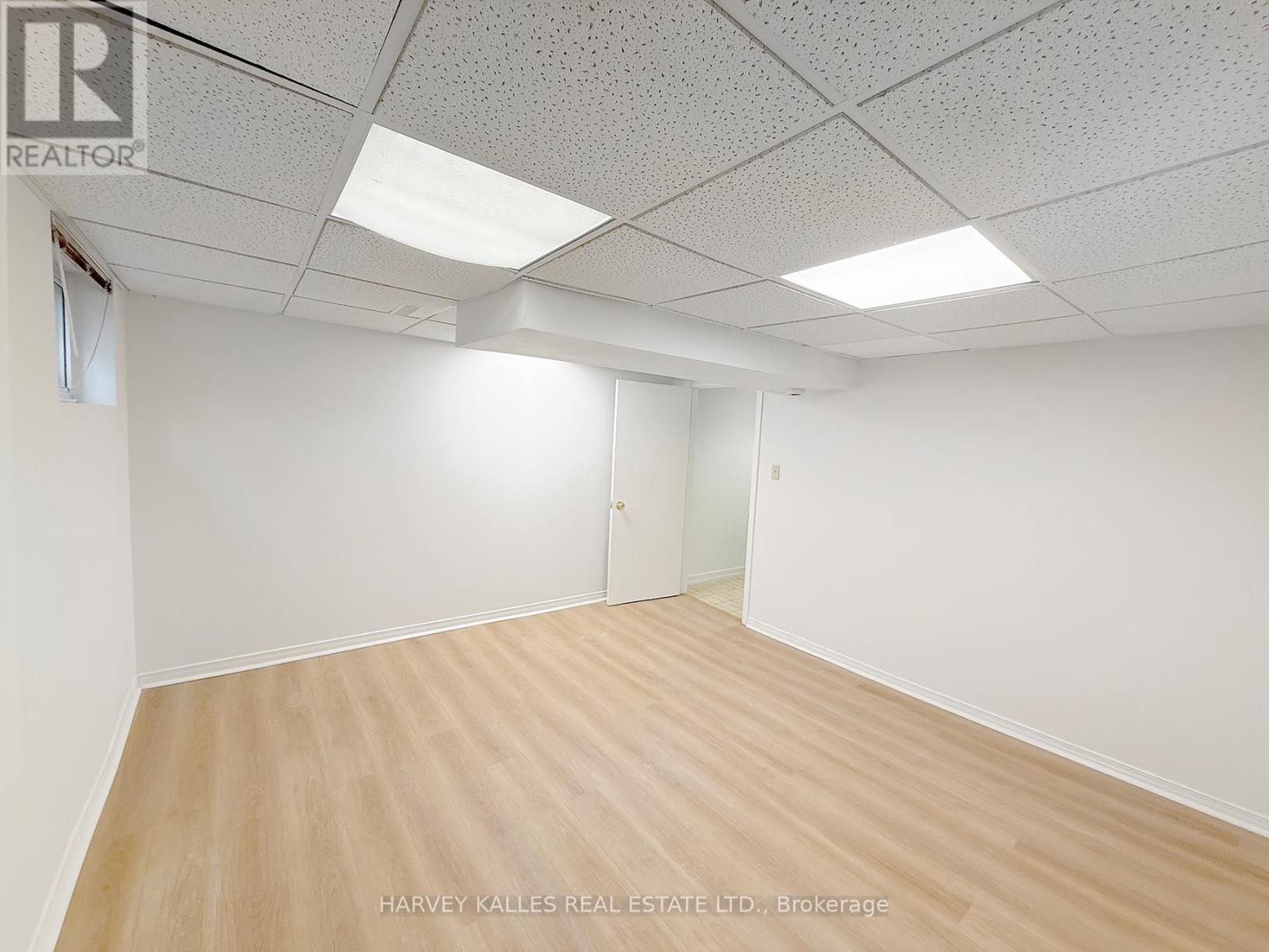 LOWER - 214 DIXON ROAD