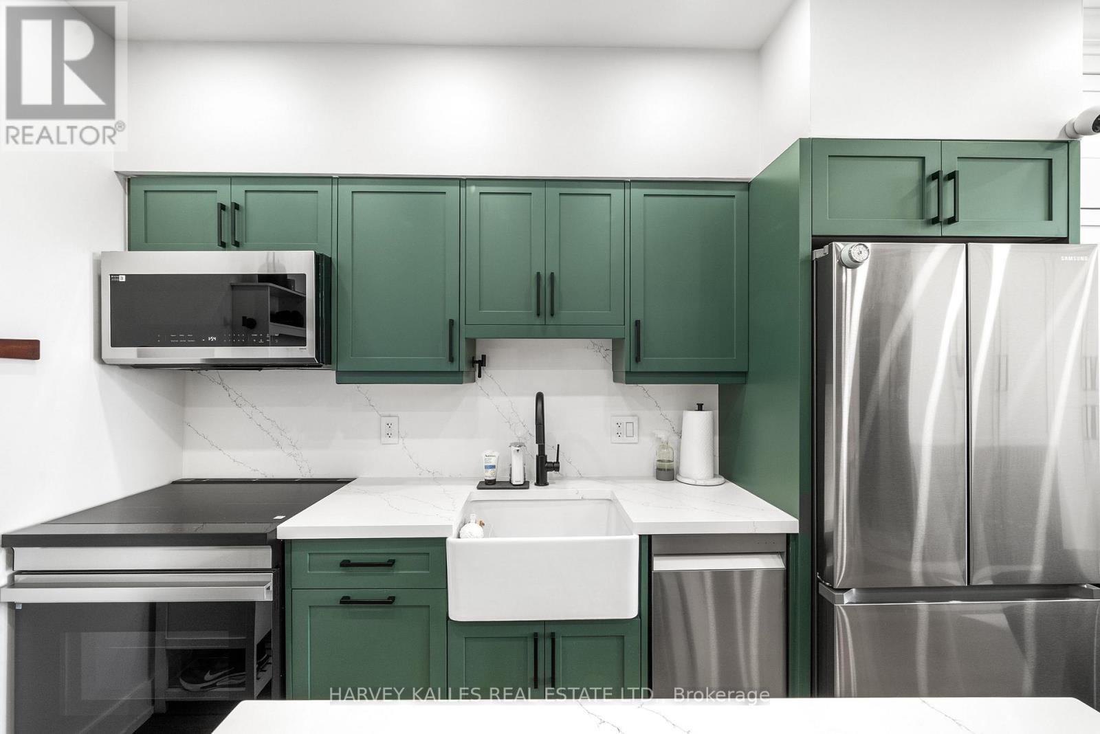 1305 - 4 ELSINORE PATH