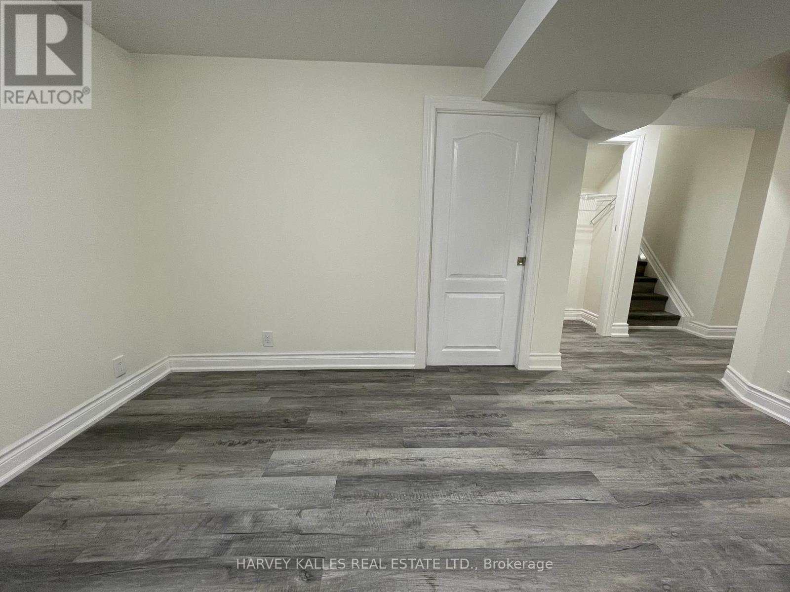 BASEMENT - 14 STABLE GATE