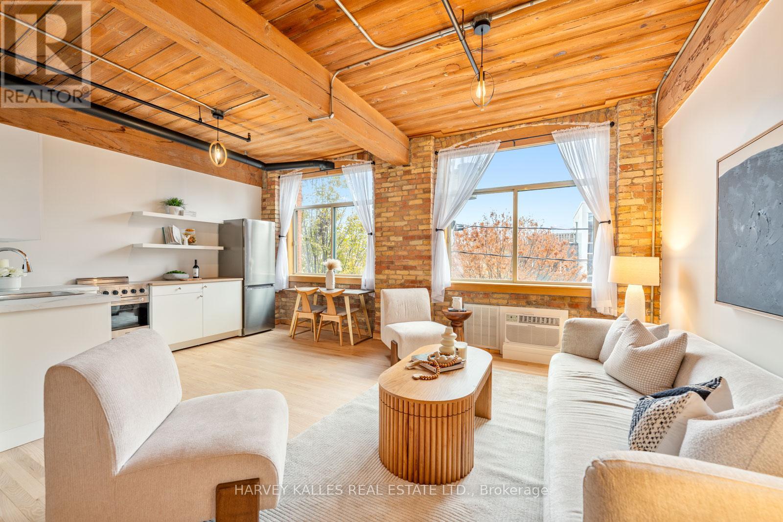 207 - 24 NOBLE STREET