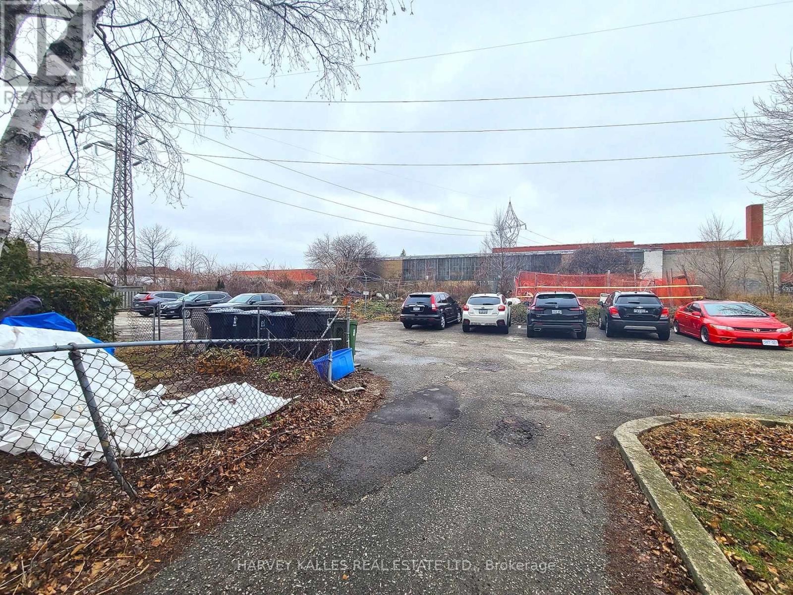 2 - 350 HOPEWELL AVENUE