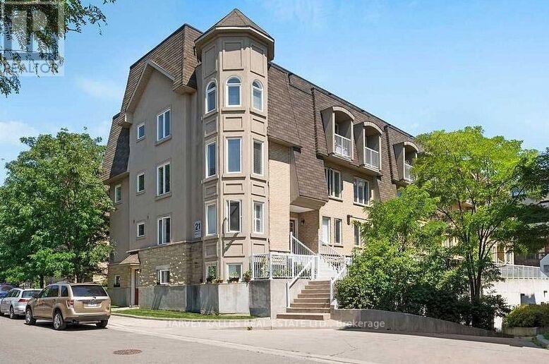 6 - 21 FOUNDRY AVENUE