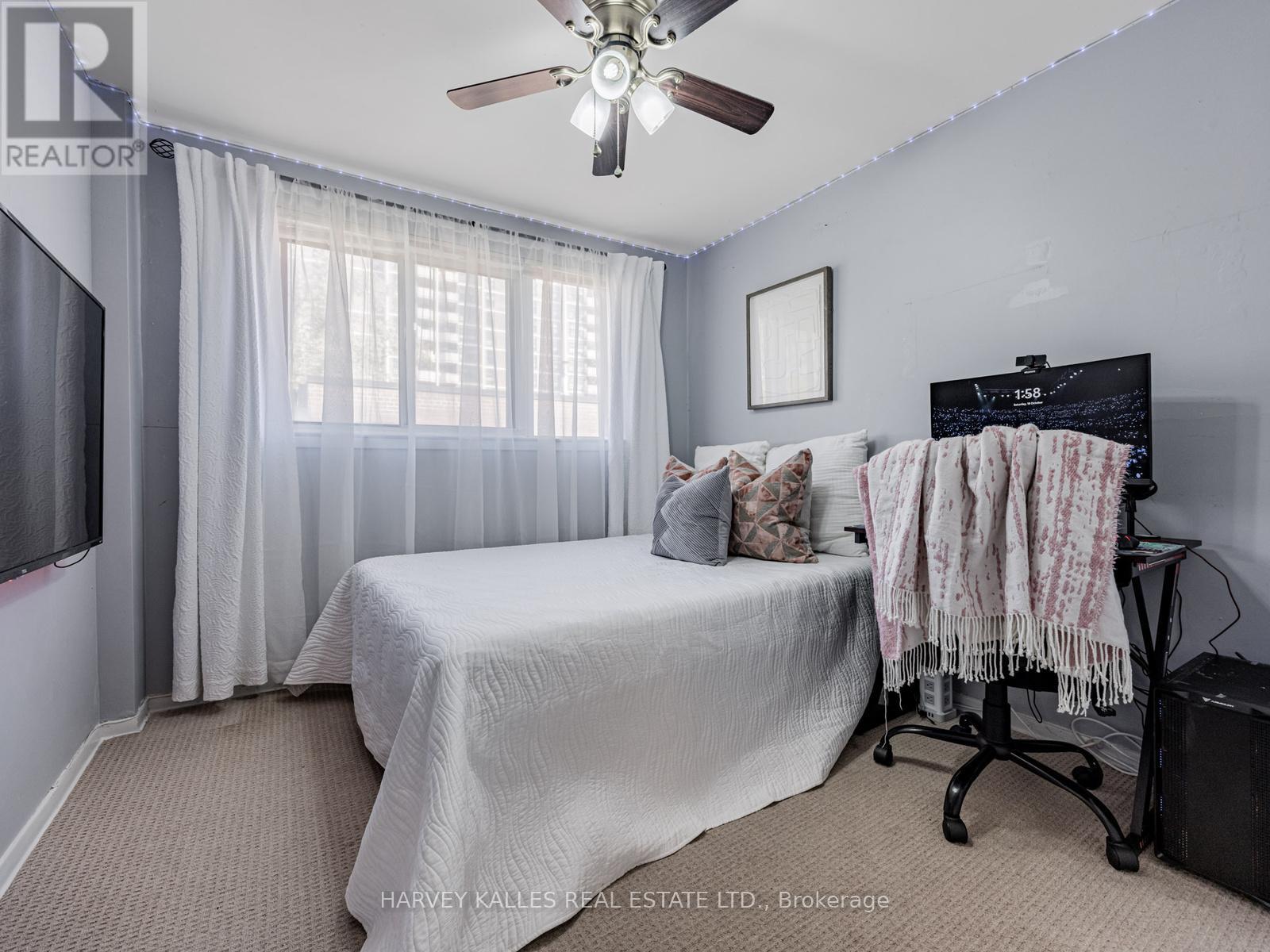 1 - 349 DRIFTWOOD AVENUE