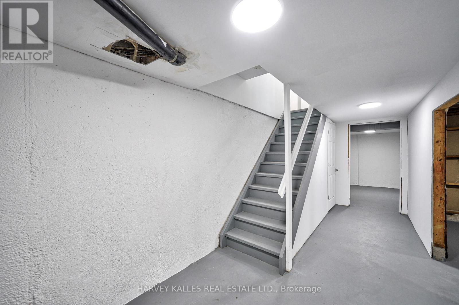 TH102 - 2012 SHEPPARD AVENUE W