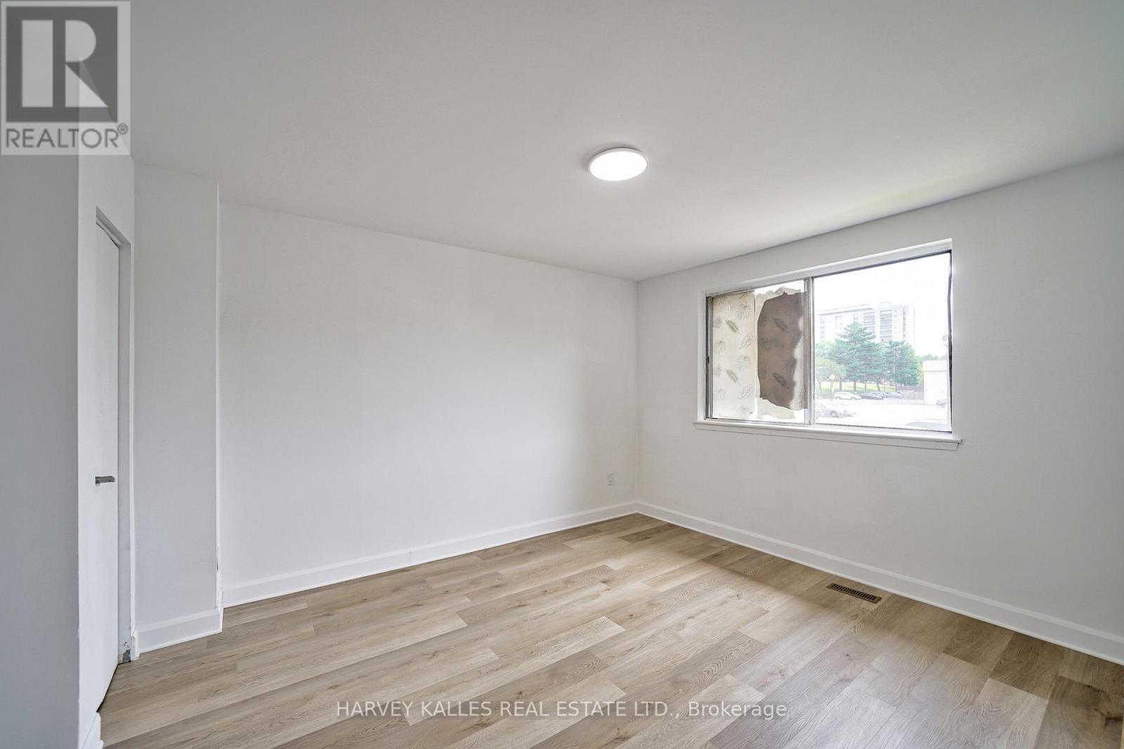 TH102 - 2012 SHEPPARD AVENUE W