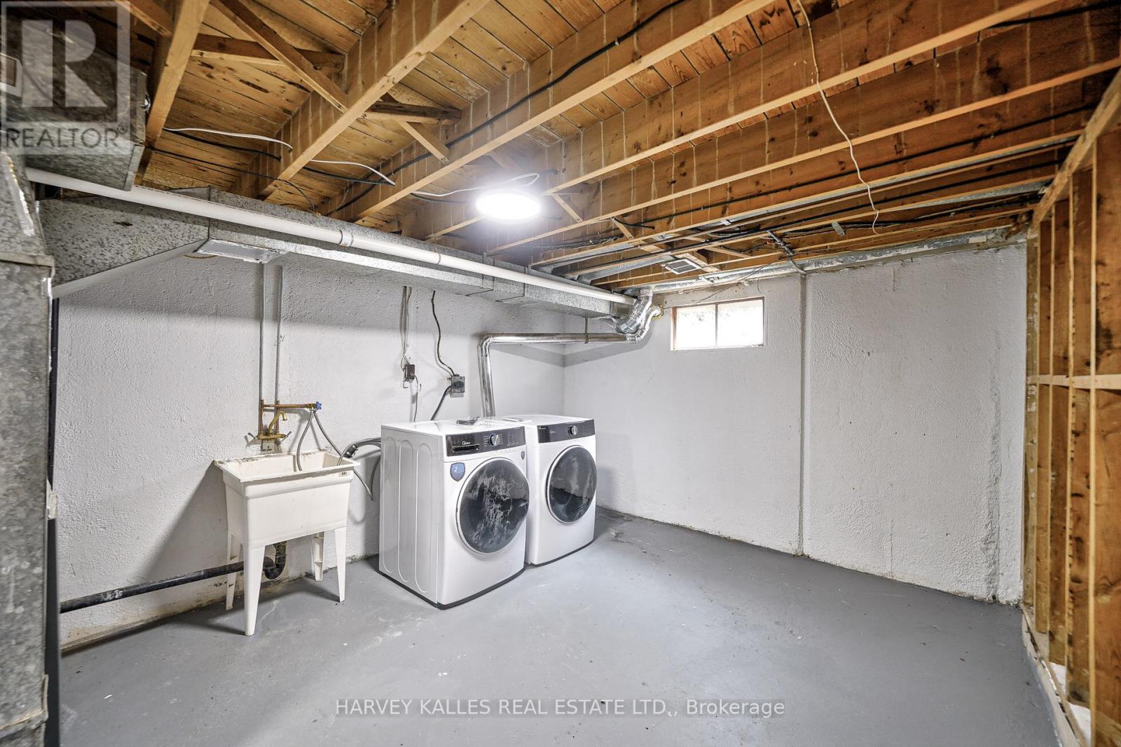 TH102 - 2012 SHEPPARD AVENUE W