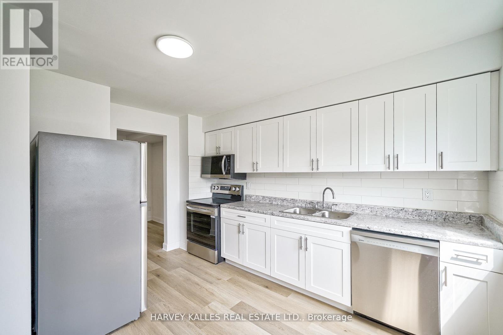 TH511 - 2000 SHEPPARD AVENUE W