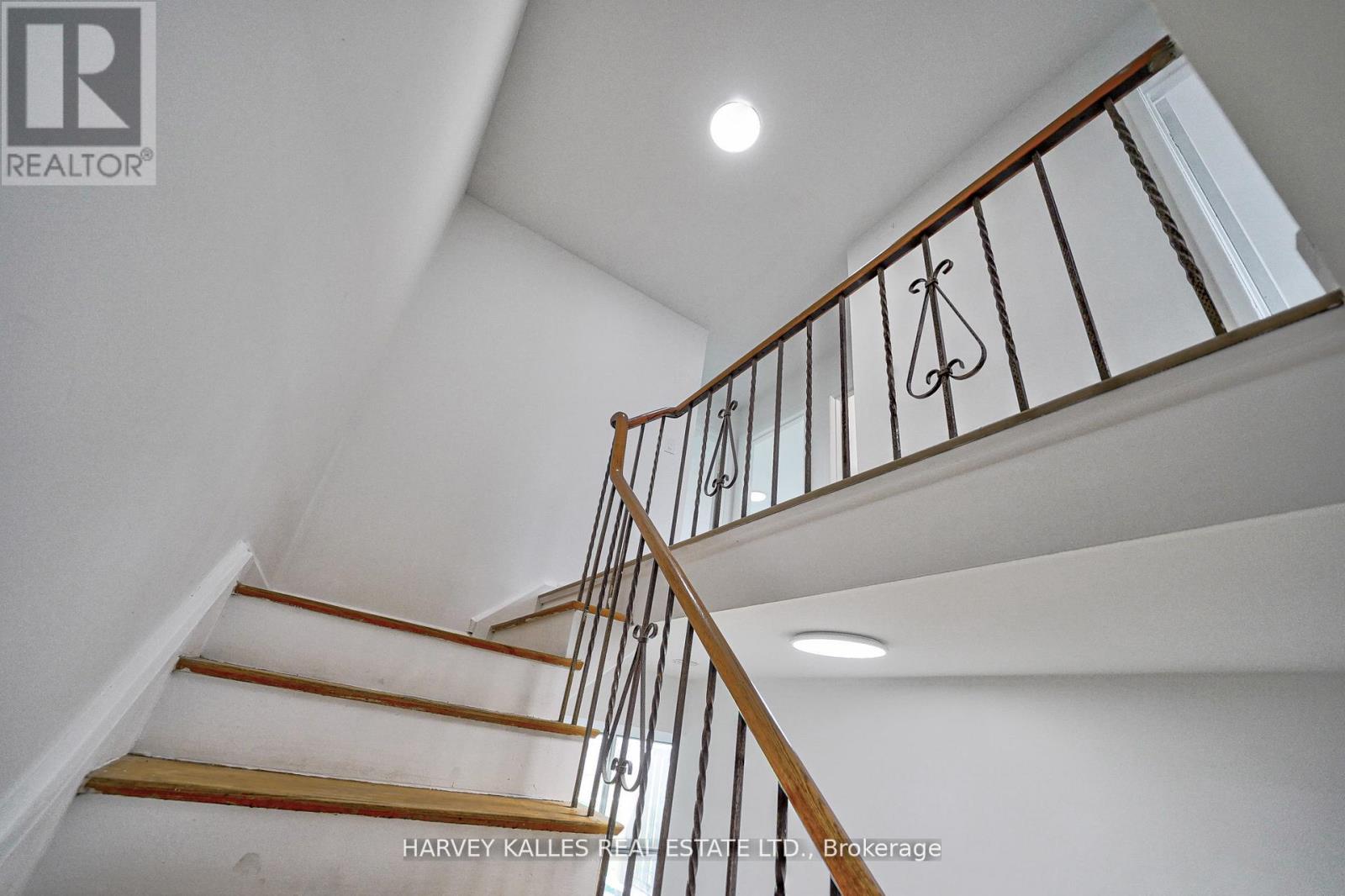 TH511 - 2000 SHEPPARD AVENUE W