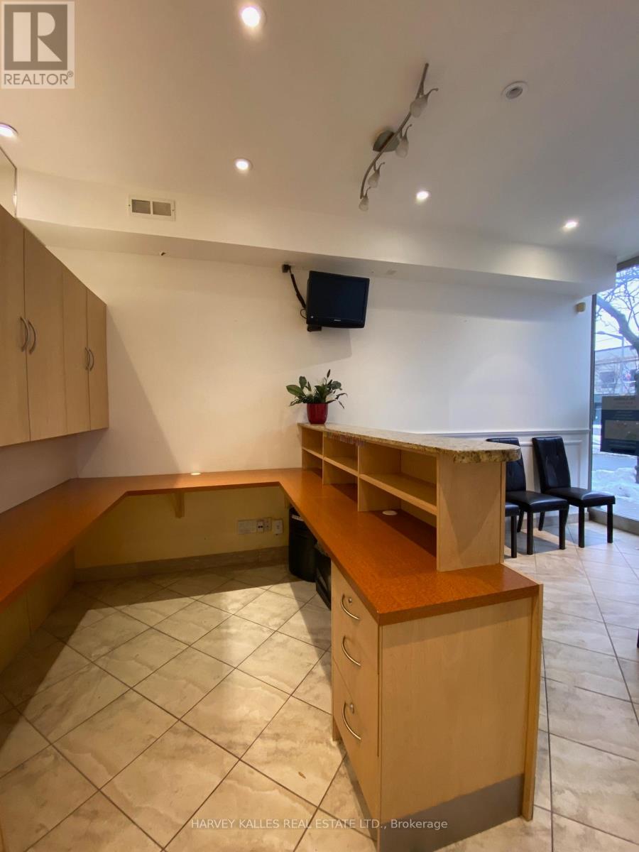 1261 A ST.CLAIR AVENUE W