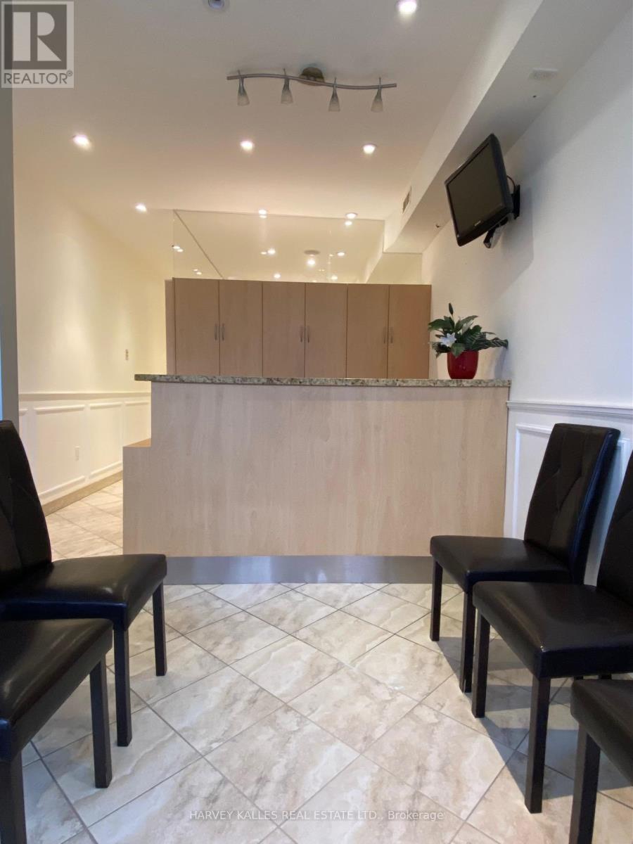 1261 A ST.CLAIR AVENUE W